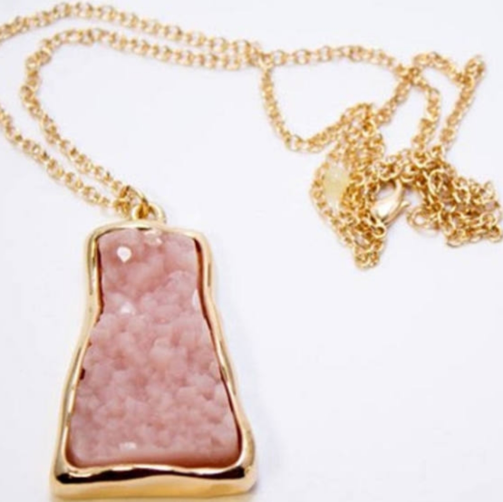 AVON'S Pink Druzy necklace